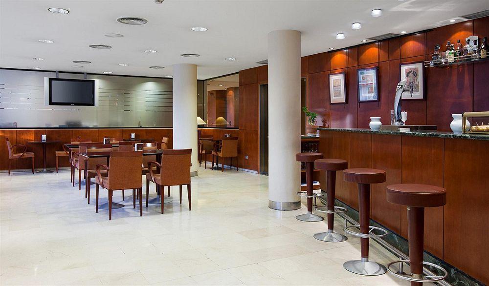 Nh Ciudad De Santander Hotel Restaurant photo