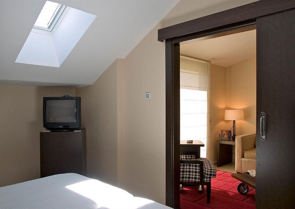 Nh Ciudad De Santander Hotel Room photo