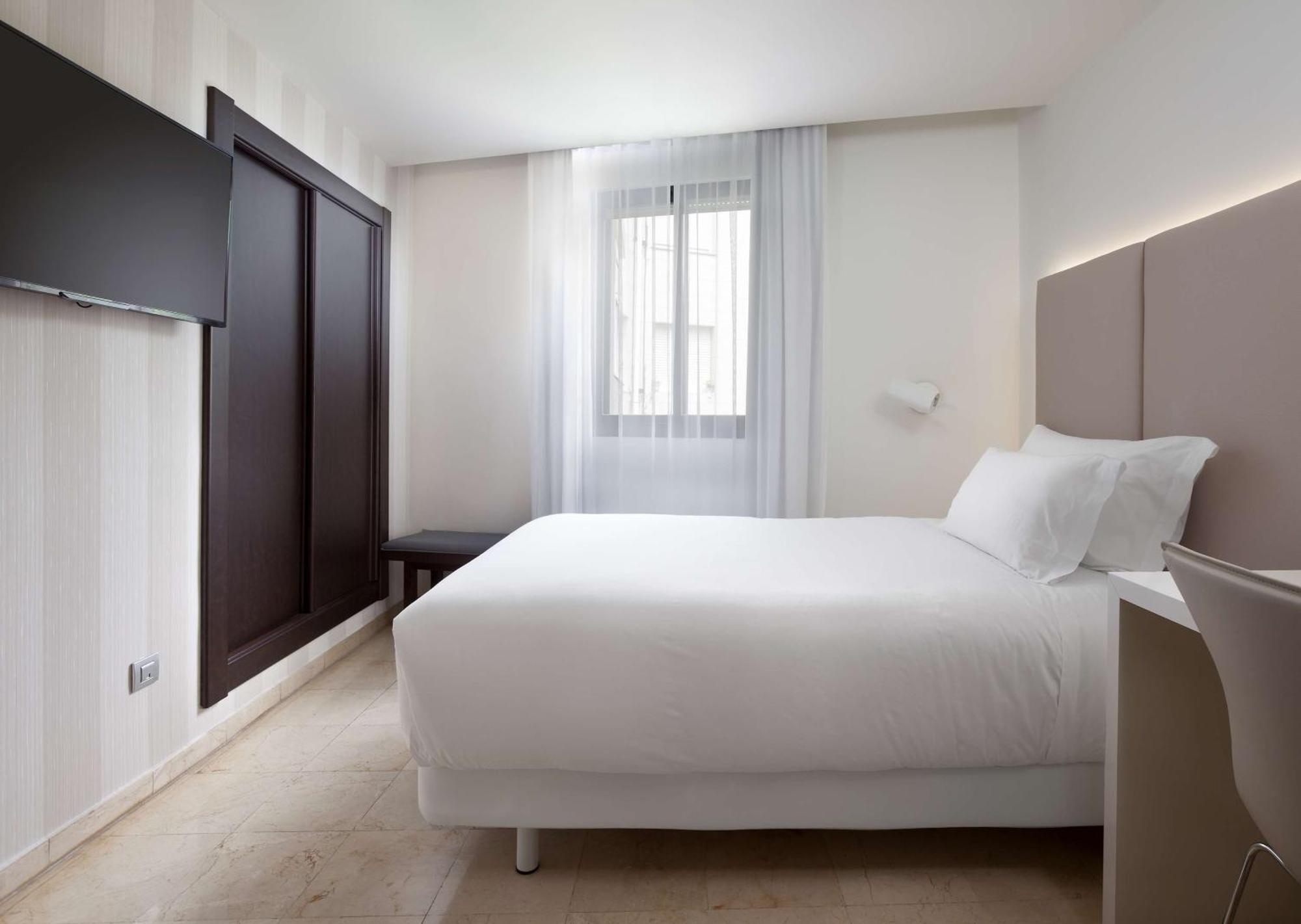 Nh Ciudad De Santander Hotel Exterior photo